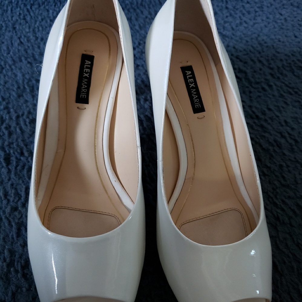 Alex marie white shoes